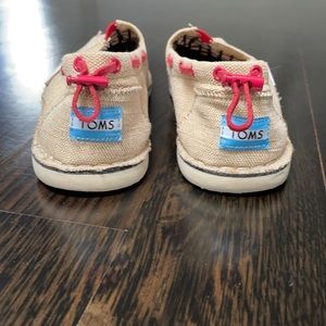 TOMS